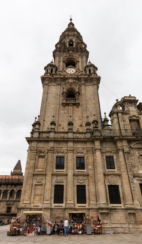 Descubre los Secretos de Santiago de Compostela en 2021: ¡No te lo pierdas!