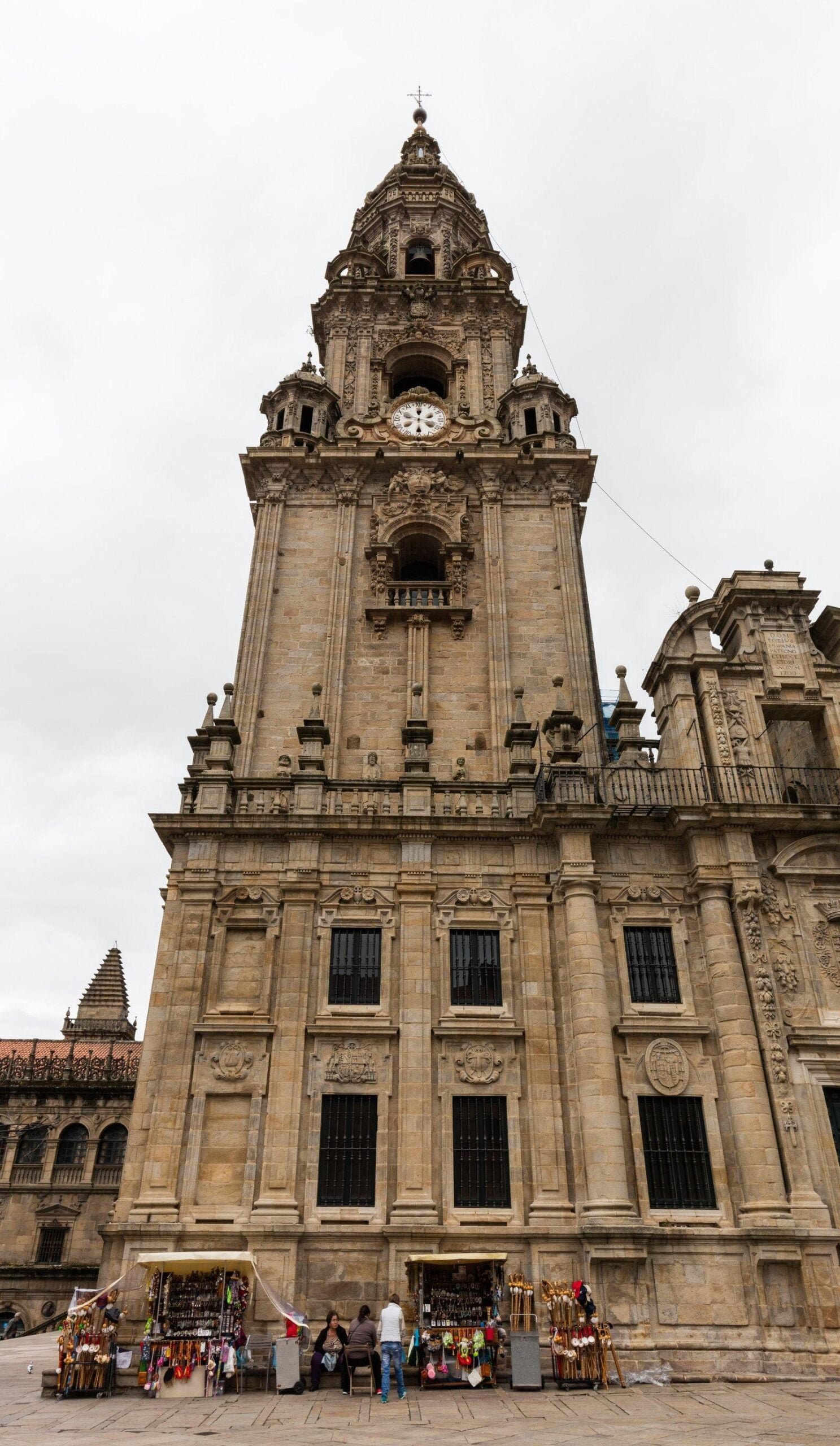 <p>Descubre los Secretos de Santiago de Compostela en 2021: ¡No te lo pierdas!</p>